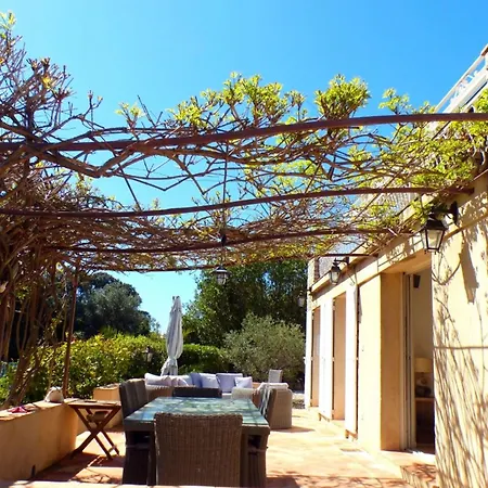 בית נופש House With Pool In