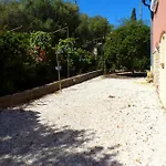 House With Pool In Bandol