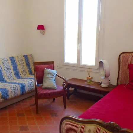 House With Pool In * Bandol
